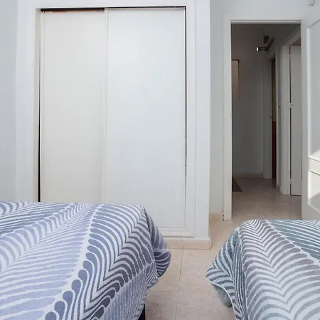 Hébergement de vacances 2 Bedroom Beautiful In