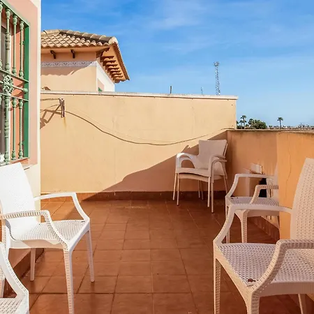 Hébergement de vacances 2 Bedroom Beautiful In Torrevieja